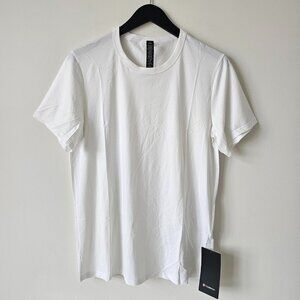 NWT LULULEMON WHT White Fundamental T Short Sleeve Shirt Top Men's XL